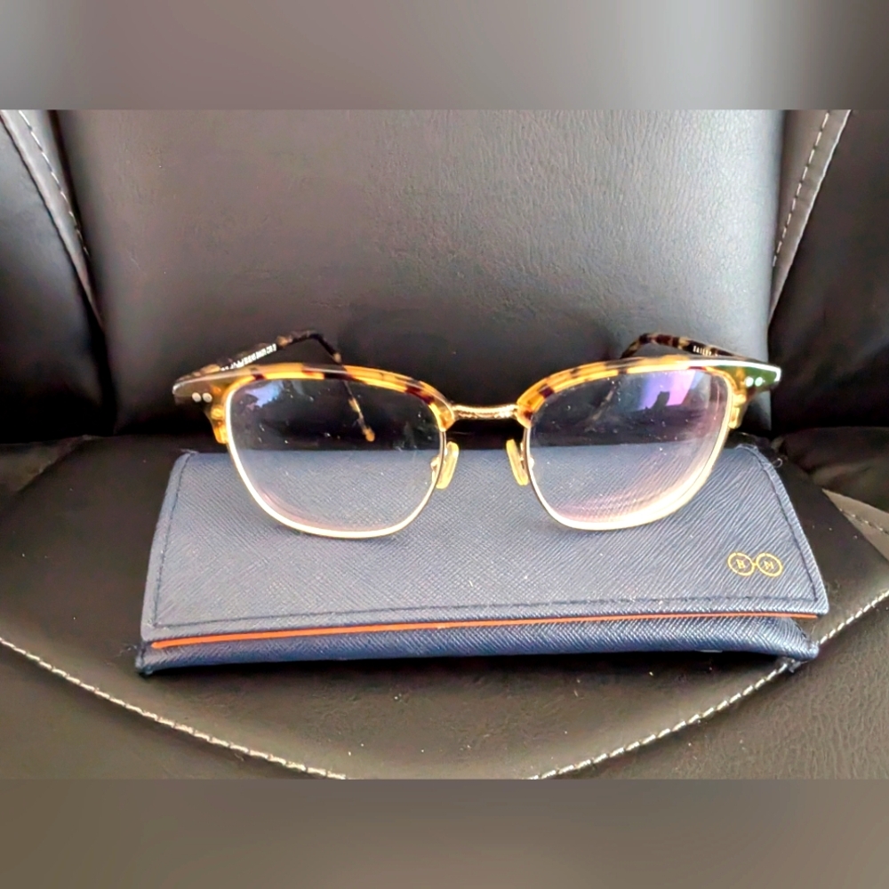 BAILEY NELSON eyeglass Frames MOD: BNA375 C215 With Case
